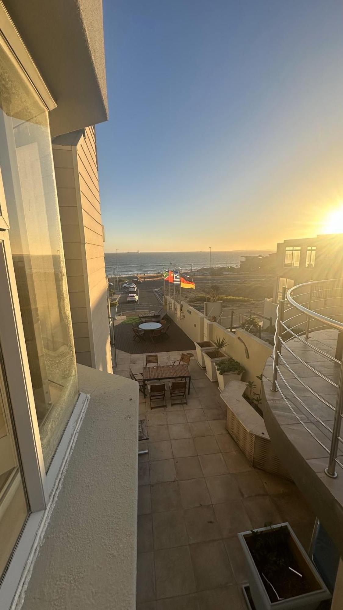 Oceansnest Guest House Bloubergstrand Eksteriør bilde
