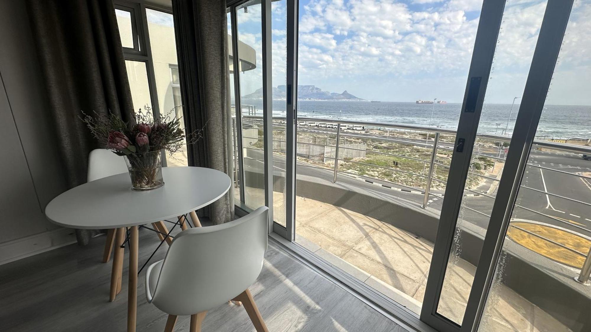 Oceansnest Guest House Bloubergstrand Eksteriør bilde