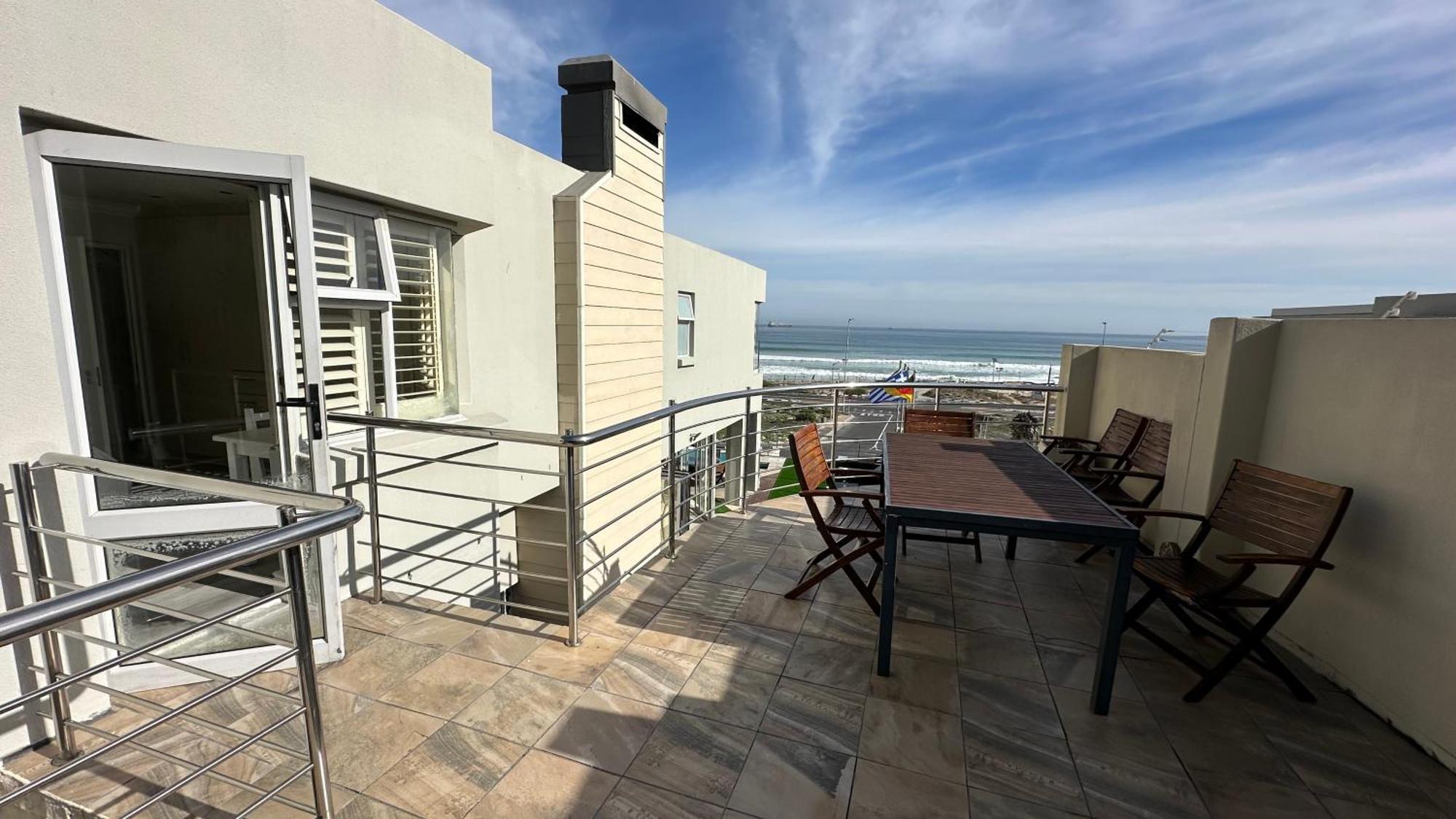 Oceansnest Guest House Bloubergstrand Eksteriør bilde